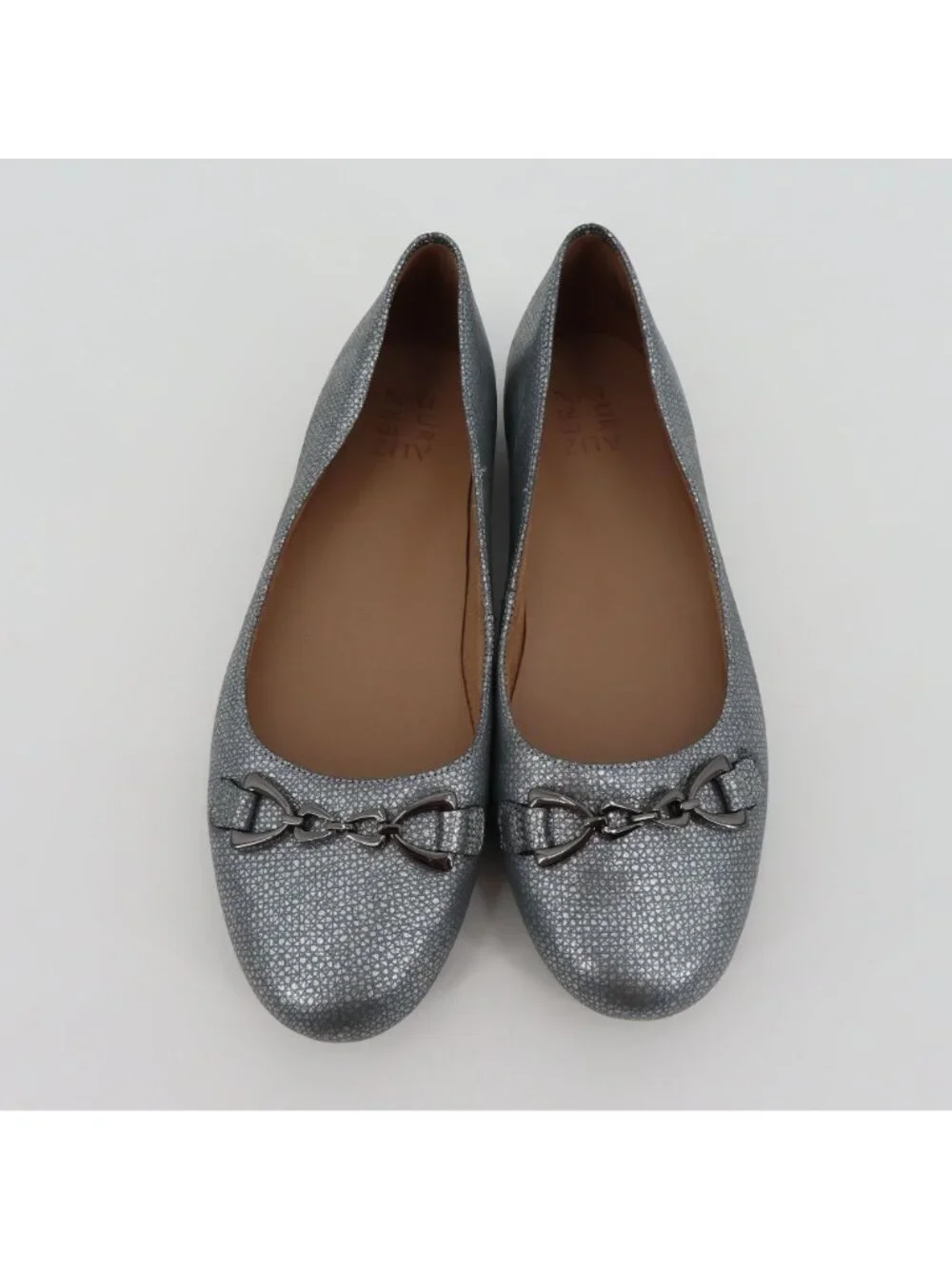 Naturalizer MAXWELL Women 9.5 W Gray Silver Buckle Round Toe Ballet Flat Shoes